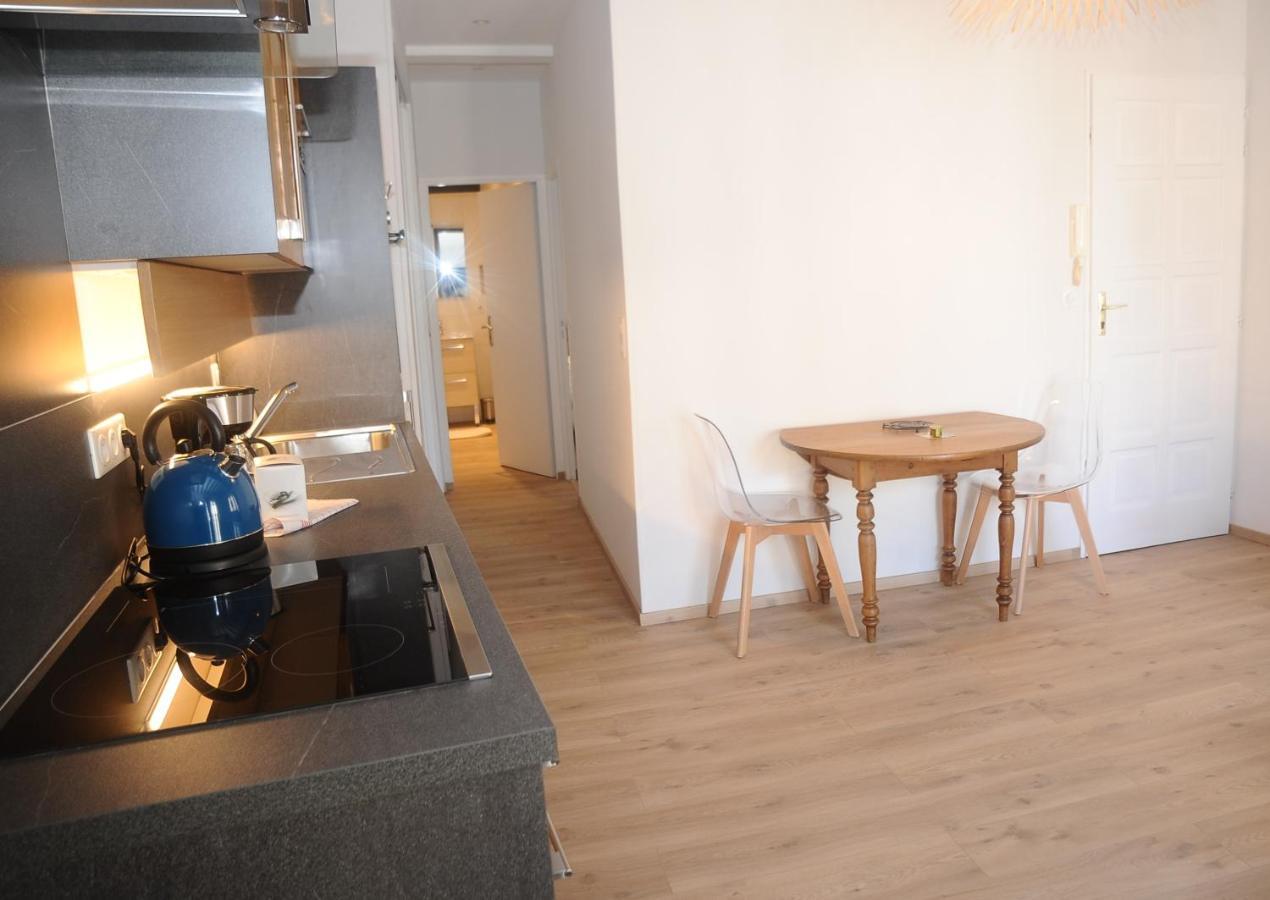 Au Colombage Bleu 2 A 4 Pers Apartment Dieppe Exterior foto